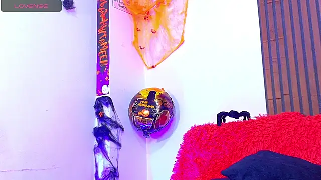 Nova_kitttyy - Werk with a Halloween songt