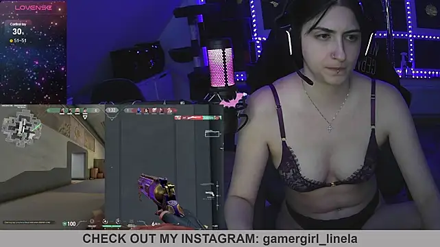 Gamergirl-Linela - LT Gets Shower Video