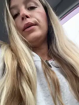 StasyWood - Show dildo🤤