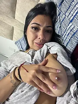Xoxo_sol - Milk on puusy