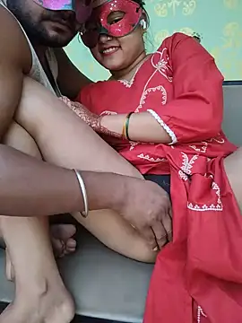 PUNJABICOUPLE09