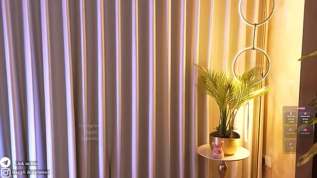 Gigi_ulala1 - Fuck machine with dual camera