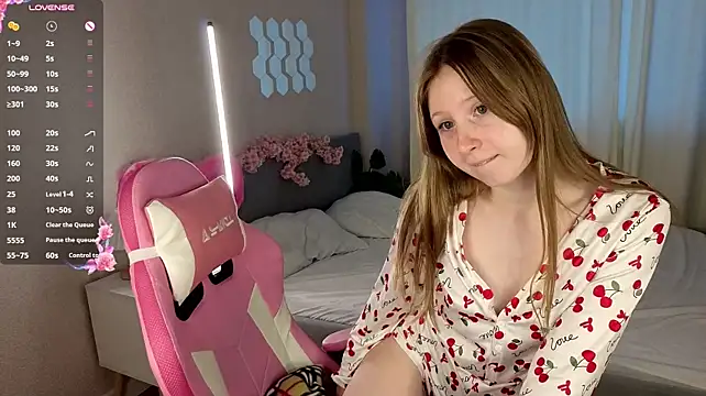 LiliTiny - show tits + rub nipples 🎀