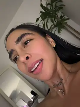 Sophierooy22 - spit out the tits