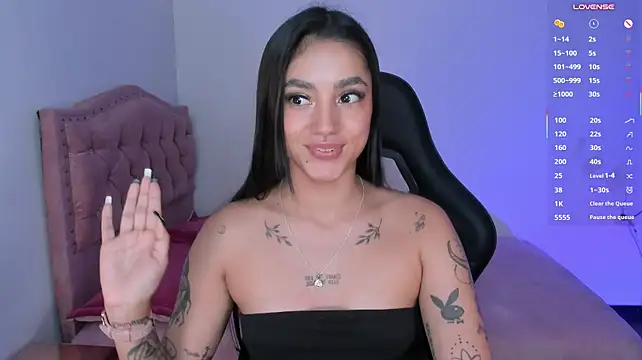 Lizzie_corner_v - Play with Dildo in Pussy