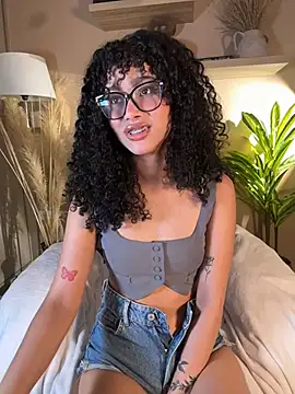 Lianh_Benett - BOUNSE ASS😏