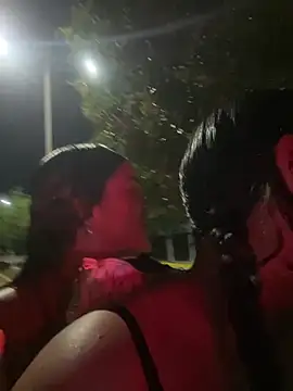 Dakota_JE - 🔥Flash tits both girls 🔥