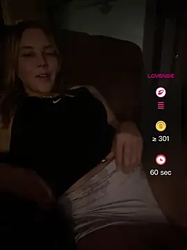 A1lesandra3 - Striptease until I’m completely naked🤤