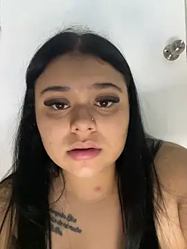 Alissonfernandez_ - Nana rubs and spanks her tits