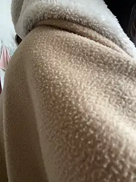 Tina626 - 请妈妈吃辣条