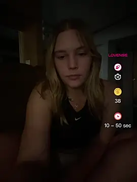 A1lesandra3 - Striptease until I’m completely naked🤤