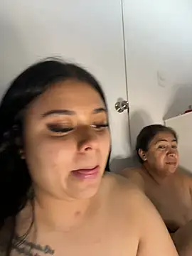 Alissonfernandez_ - Nana spanks her pussyyyy😈🤪