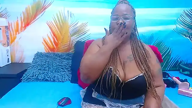 MatureMilfxxx - PUSSY PLAY