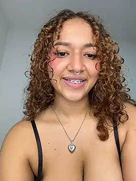 Scarleth_444 - Squirting show 🌊