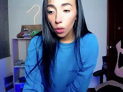Amber_Morgan_1 - Wet shirt