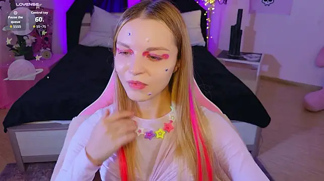 Reychellle - ahegao+show feet 👽👽