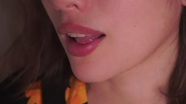 SherryBoone - Handbra tease - squeeze and moan