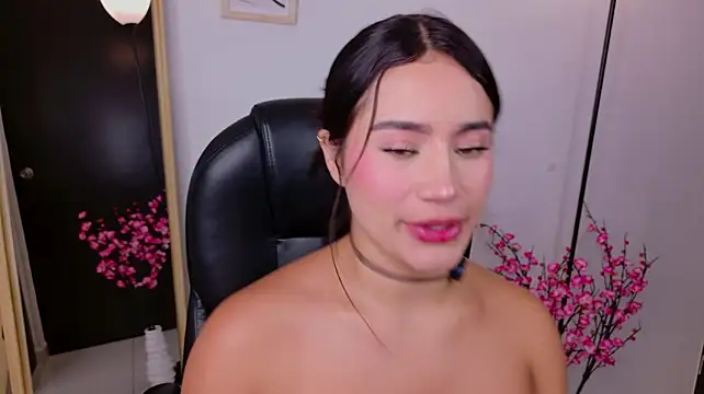 Saskia_litt - blow job?