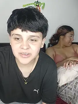 Valkiria_and_Sam - Twerking sam