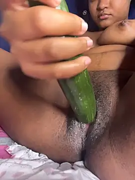Natasha__v - 🔥 Rica masturbación con pepino 🥒 2min