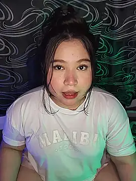 Sharyl_24 - Squirt in your face + riding large dildo