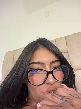 Nicolegh_ - Ride toy very deep 🥵
