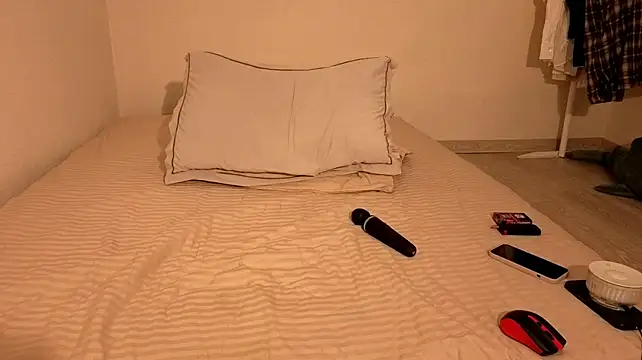 Aria_Blisss - ride pillow naked