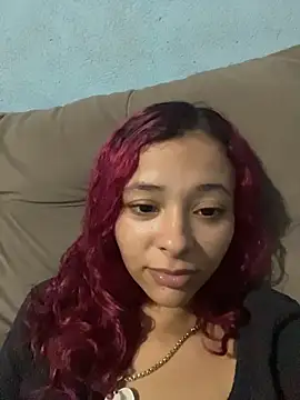 Littlehoney00 - Bem gostosa com consolo 🤤