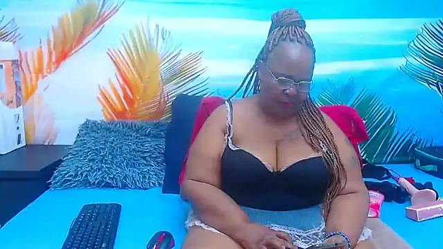 MatureMilfxxx - PUSSY PLAY