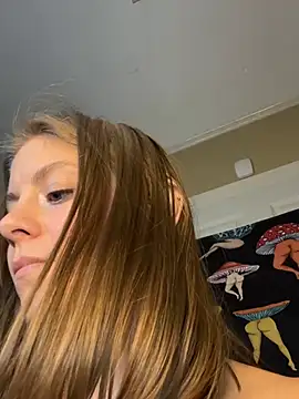KatelynBabbyy - Strip me naked!!!