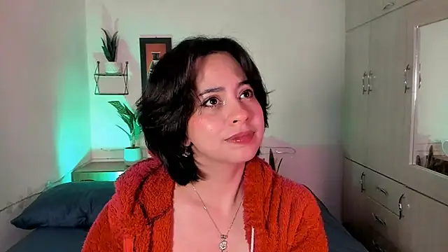 Adriannyp_1 - adri fuck hard carol with strap on