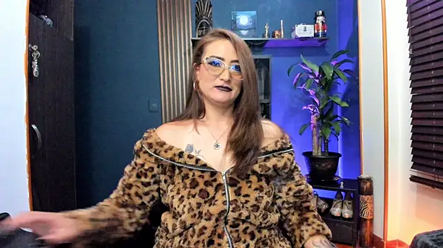 AdeleMourfg - CLOSE TO CAM PUSSY👅