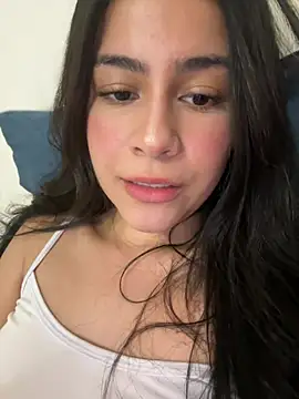 CuteKira7 - Lick tits ;) -> 16 ticket touch pussy
