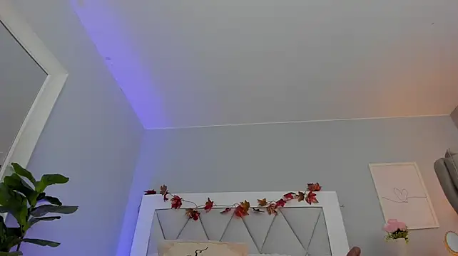 Ami_sweet18 - FINGERS IN MY PUSSY + OIL TITS