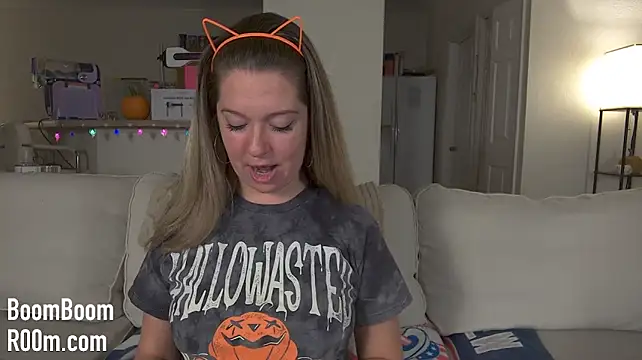 Boomboomr00m - Spit, Spank, Rub + Finger Pussy