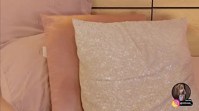 ChannelCrawford - Fingering pussy
