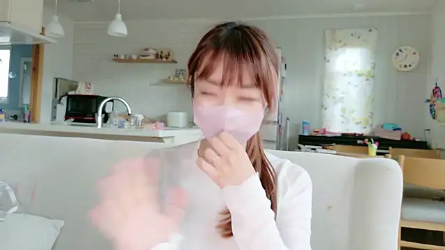 SUZU_1201 - 四つん這い❣️お尻みせ
