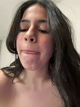 CuteKira7 - Naked + 1 finger ass -> 24 ticket