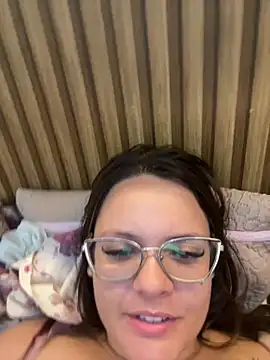 Laryssinha_69 - Boquete com garganta profunda