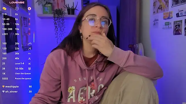 Linda_giggle - Cream on ass