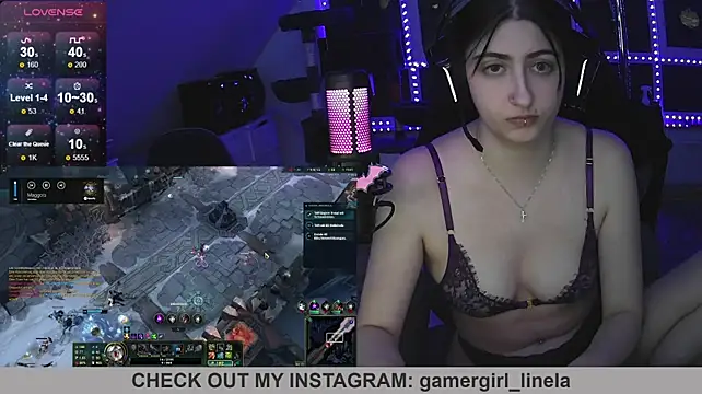 Gamergirl-Linela - LT Gets Shower Video