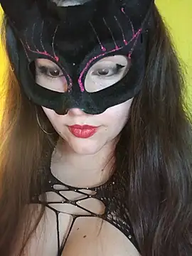 Conejita69n_n - Juego con mis pezones? 🔥
