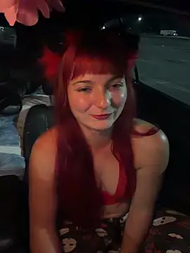 Princessmoon129 - 💦 SQUIRT IN STRANGERS TRUCK NAKED TS 💦