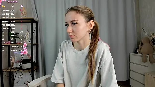 NellieEinspahr - LIck finger + eye contact