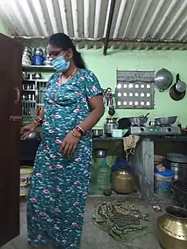 Tamilselviroja- - 🥰 full body oil massage 😍