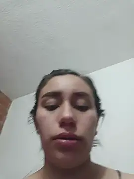 AbriilBloom - Show my breasts