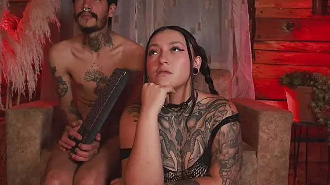 Laurensex4 - Play tongue (close to cam)