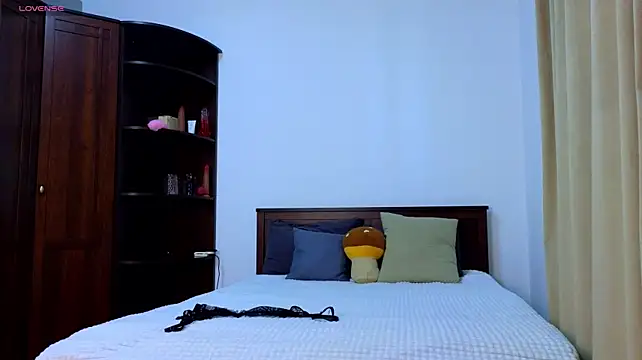 JessicaCartier - make me feel your touches