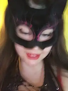 Conejita69n_n - Juego con mis pezones? 🔥