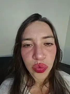 Loveuu-bae - dildo play & squirt <3